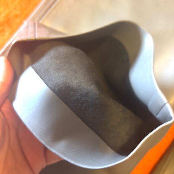 Charcoal grey cropped faux-leather pants NWT - Picture 4 of 10